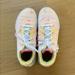 Nike LeBron Witness 6 Light Melon Orange Basketball Shoes Size M 8.5/W 10